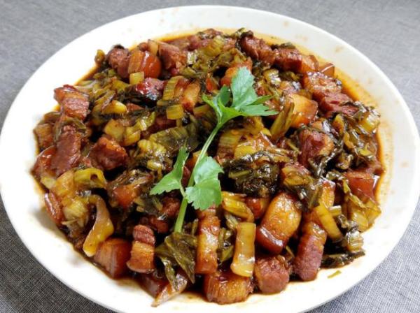 酸菜卤子的做法（东北名菜酸菜卤子的家常做法）