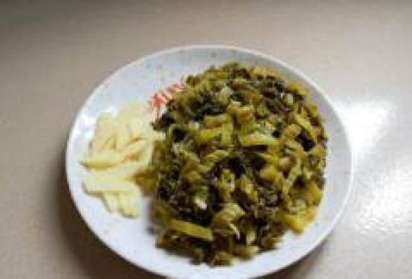 酸菜卤子的做法（东北名菜酸菜卤子的家常做法）