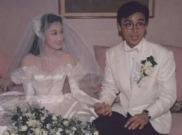 55岁章小蕙现状：傍富豪偷吃闺蜜老公，今街头蹭吃蹭喝无人敢娶