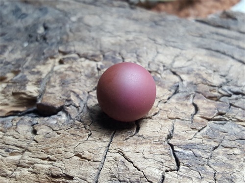 盐源苹果，四川省盐源县特产，中国国家地理标志产品。盐源苹果皮