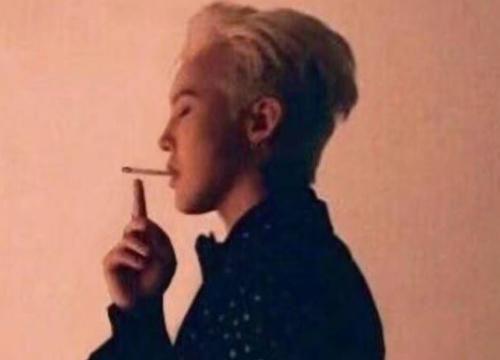 权志龙被中国作家怒怼，限你三个月内戒掉烟瘾，否则逐出娱乐圈