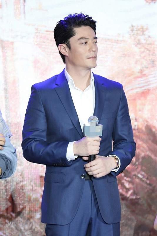 霍建华回应发福（杨幂被问尴尬问题霍建华解围）