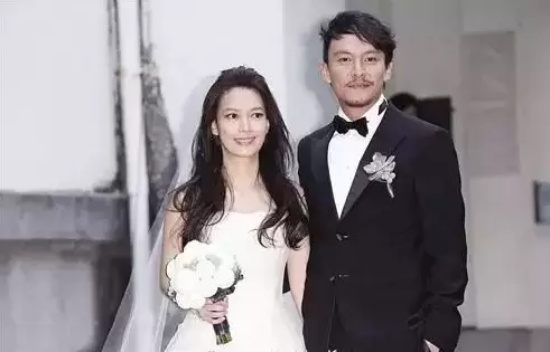 蛋蛋妹和助理奇怎么这么像（蛋蛋妹和助理奇的相似之处）