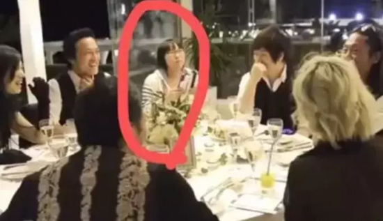 蛋蛋妹和助理奇怎么这么像（蛋蛋妹和助理奇的相似之处）