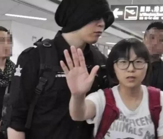 蛋蛋妹和助理奇怎么这么像（蛋蛋妹和助理奇的相似之处）