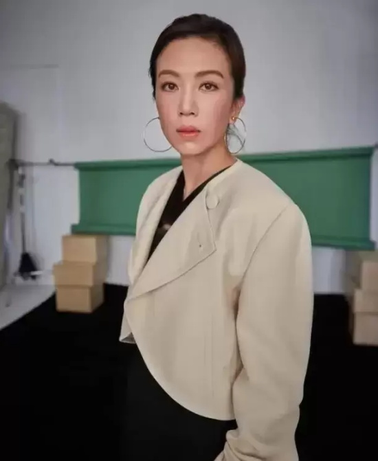 蛋蛋妹和助理奇怎么这么像（蛋蛋妹和助理奇的相似之处）