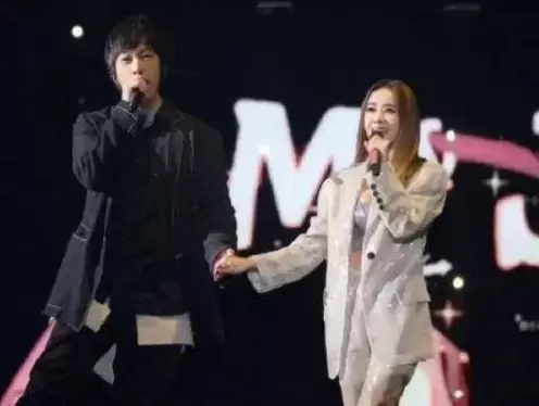 蛋蛋妹和助理奇怎么这么像（蛋蛋妹和助理奇的相似之处）