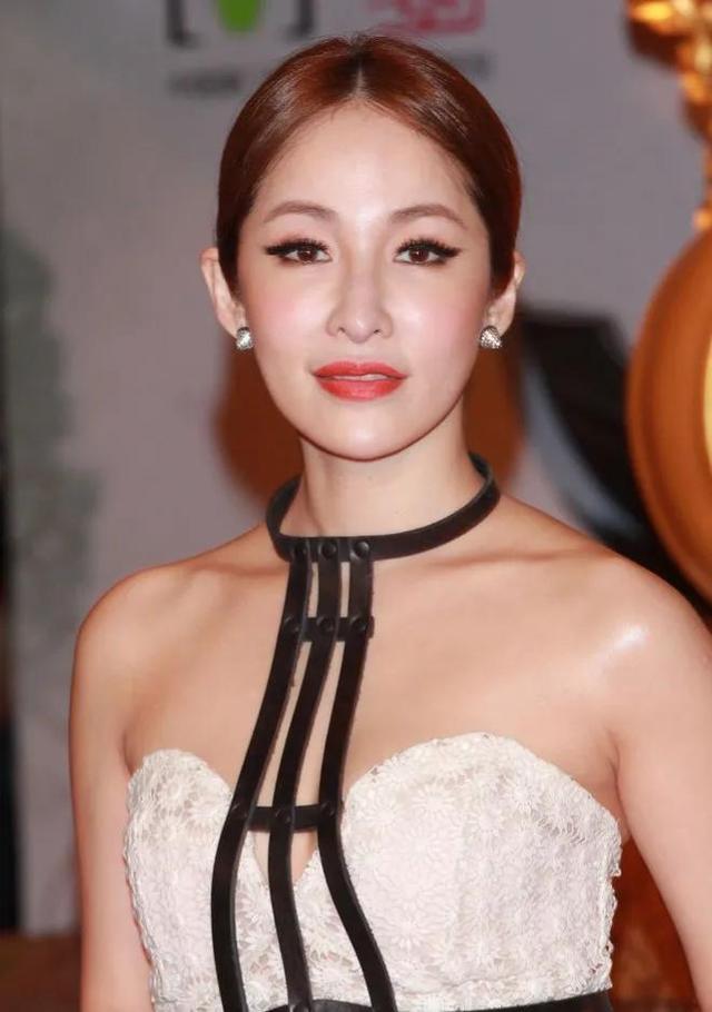 萧亚轩的历届男友个个帅气小鲜肉（萧亚轩的璀璨情史）(18)