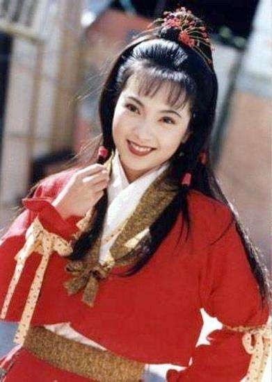 傅明宪：最经典版郭芙，TVB的花旦之一，嫁入豪门后生活奢靡