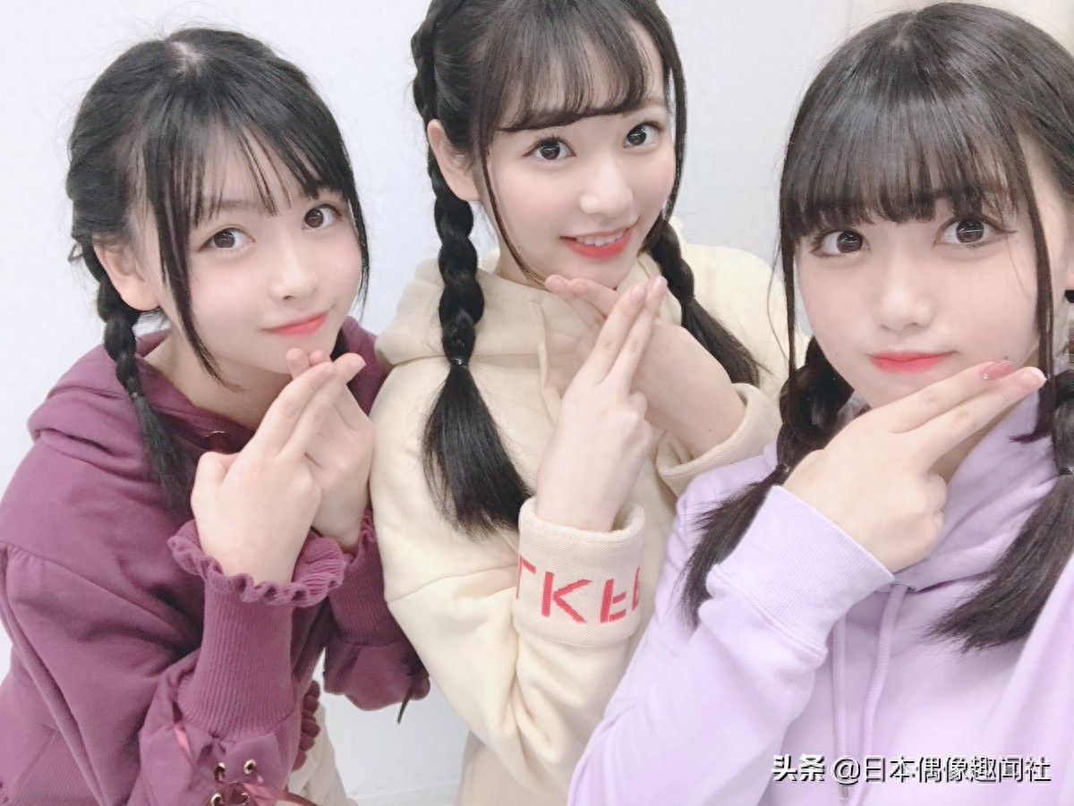 16岁日本女孩的可爱街拍,青春气息洋溢