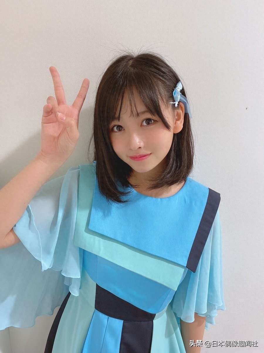 16岁日本女孩的可爱街拍,青春气息洋溢