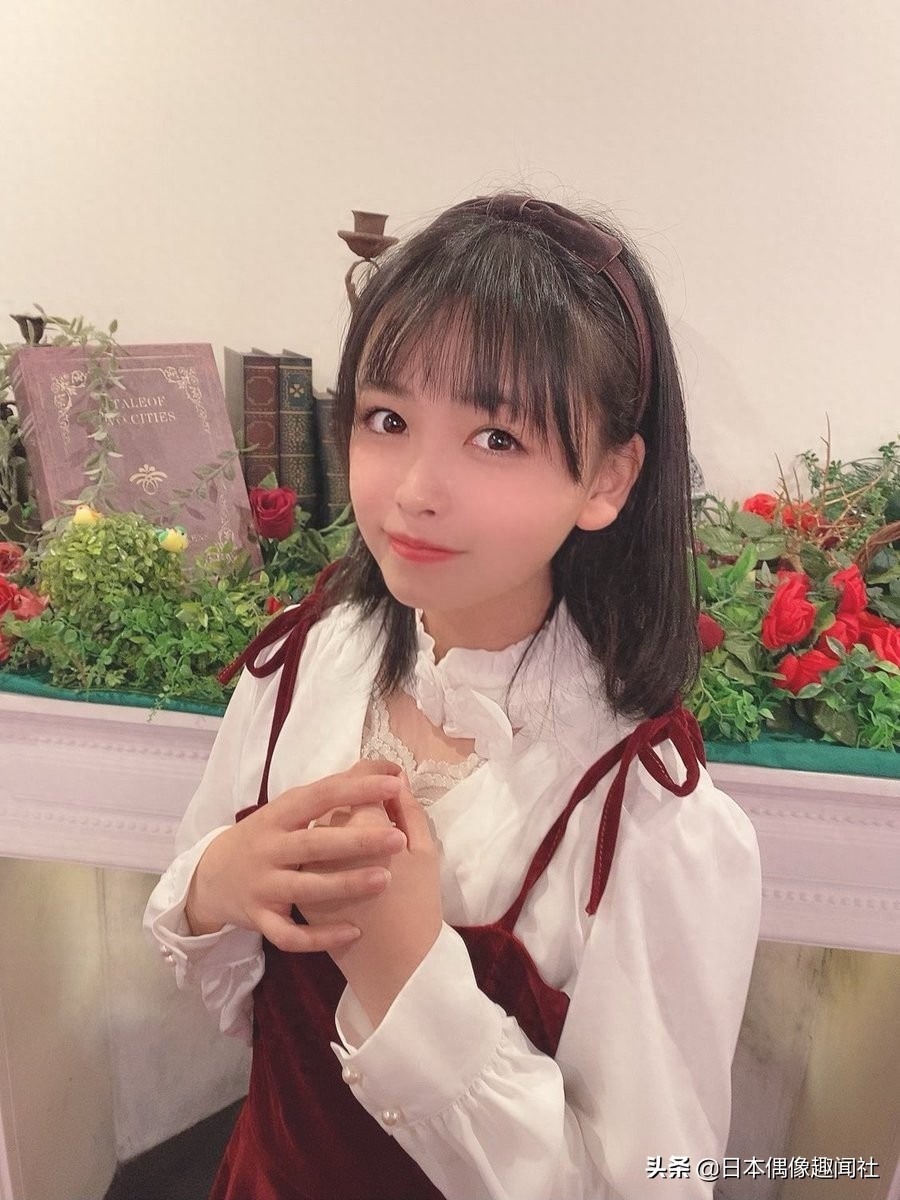 16岁日本女孩的可爱街拍,青春气息洋溢