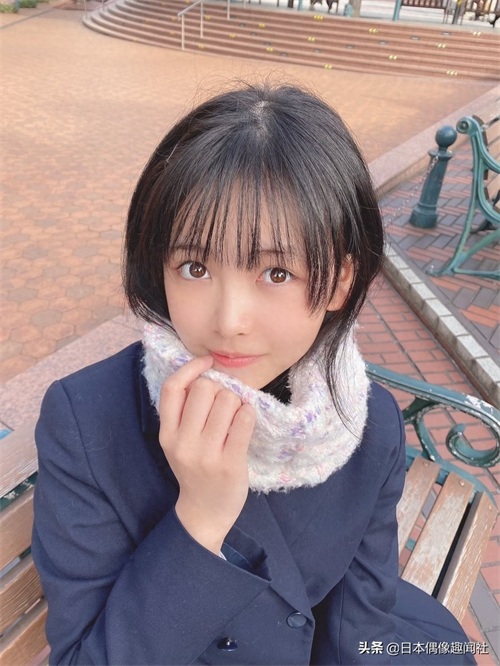 16岁日本女孩的可爱街拍,青春气息洋溢