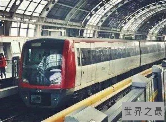 世界上最接近地面的地铁，离地面仅两米却扛住了大地震