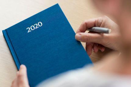 荔枝网评：不负韶华，用奋斗叩响2021的大门